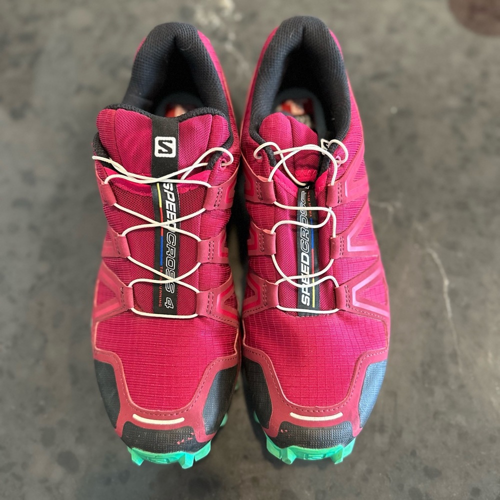 Salomon Speedcross Trail Running Shoes